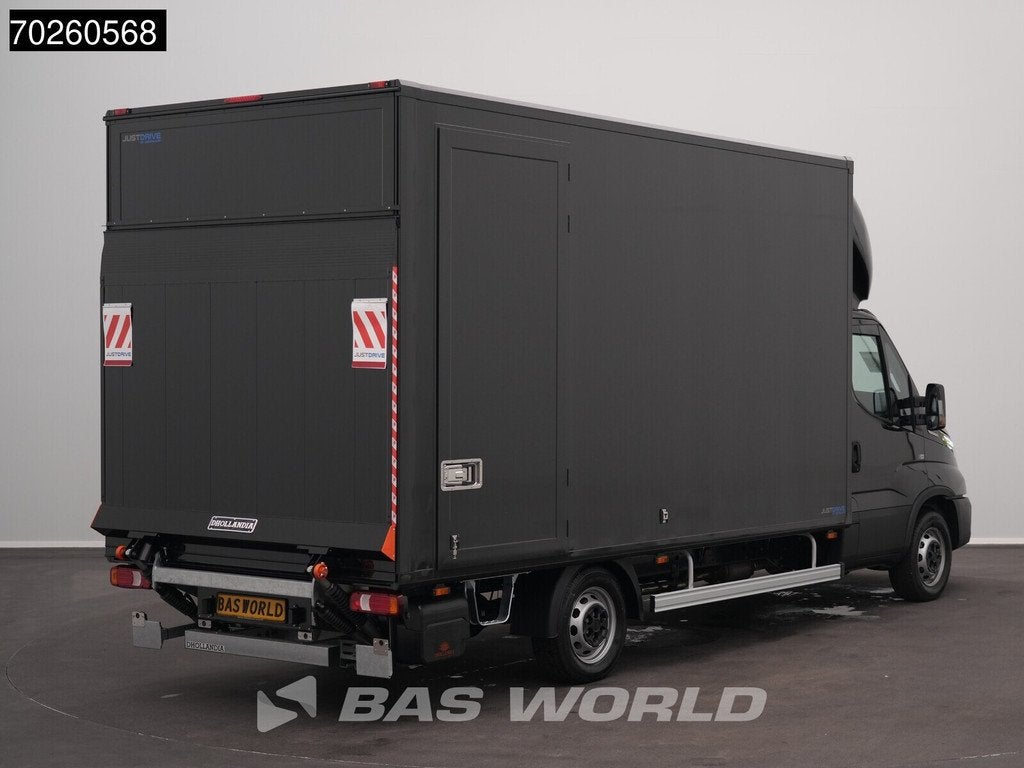 Iveco Daily 35S21 BPM VRIJ! 3.0L Automaat Laadklep Zijdeur A, Auto's, Automaat, Stof, Euro 6, 4 cilinders