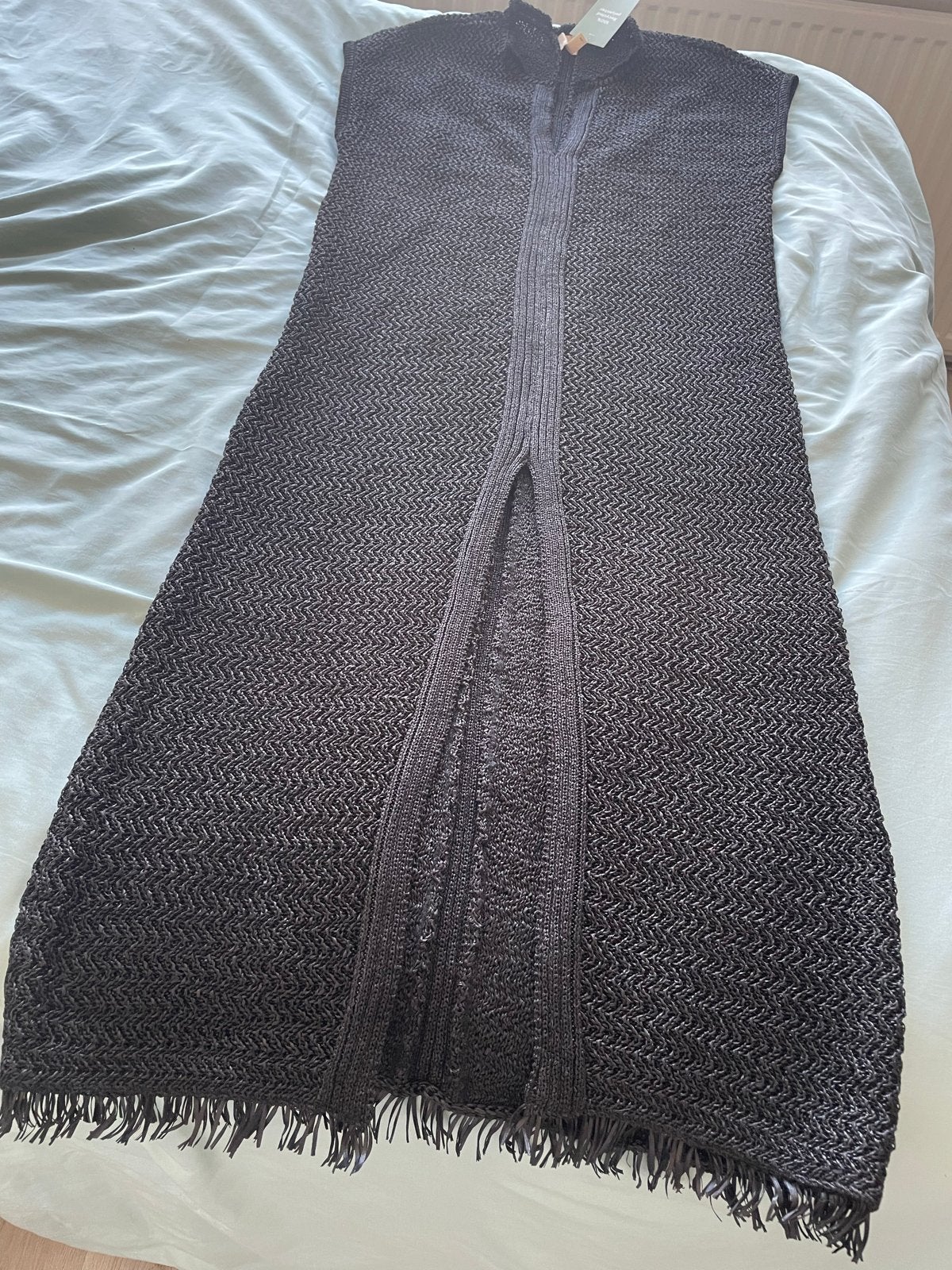 Nieuwe H&M gebreide maxi jurk met franjes - Maat M, Maat 38/40 (M), Nieuw, Ophalen of Verzenden, Grijs