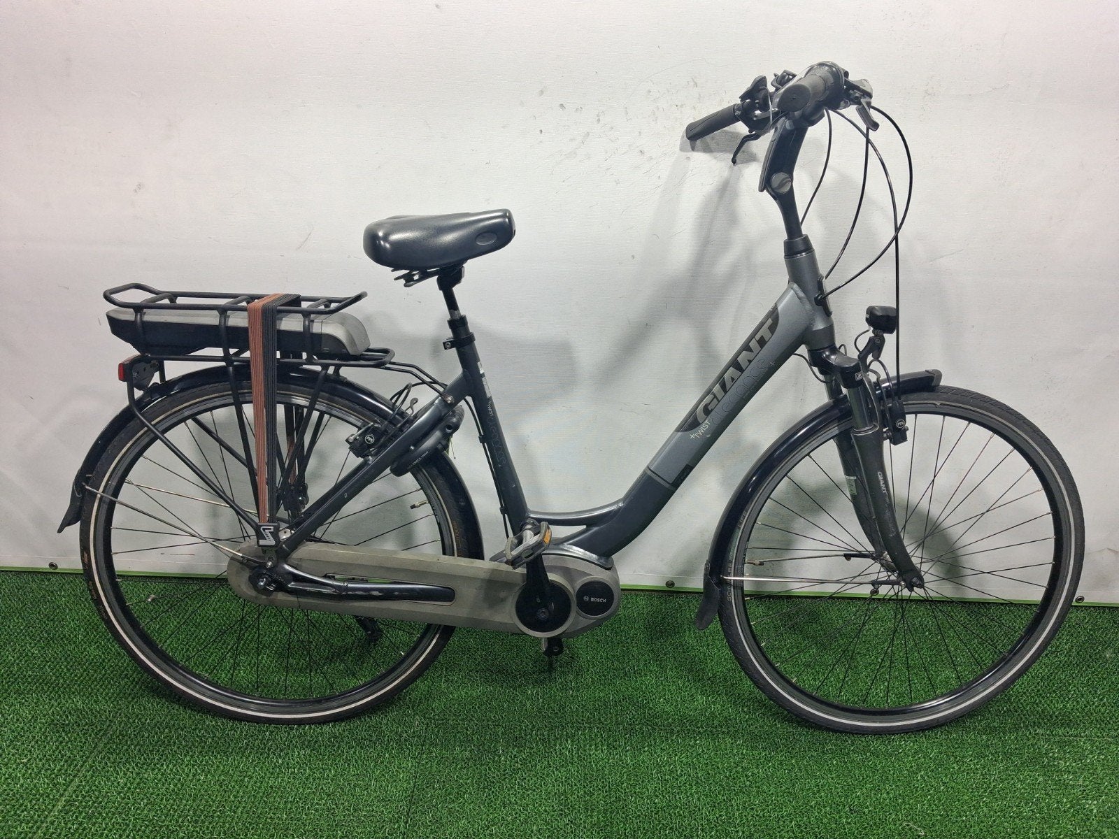 giant elegance bosch 400wh 50 cm, Fietsen en Brommers, Ophalen, Versnellingen, Giant, Zo goed als nieuw