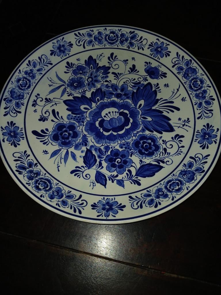 Delfts Blauw Sierbord - Handgeschilderd Bloemenmotief,32,5cm, Antiek en Kunst, Ophalen of Verzenden