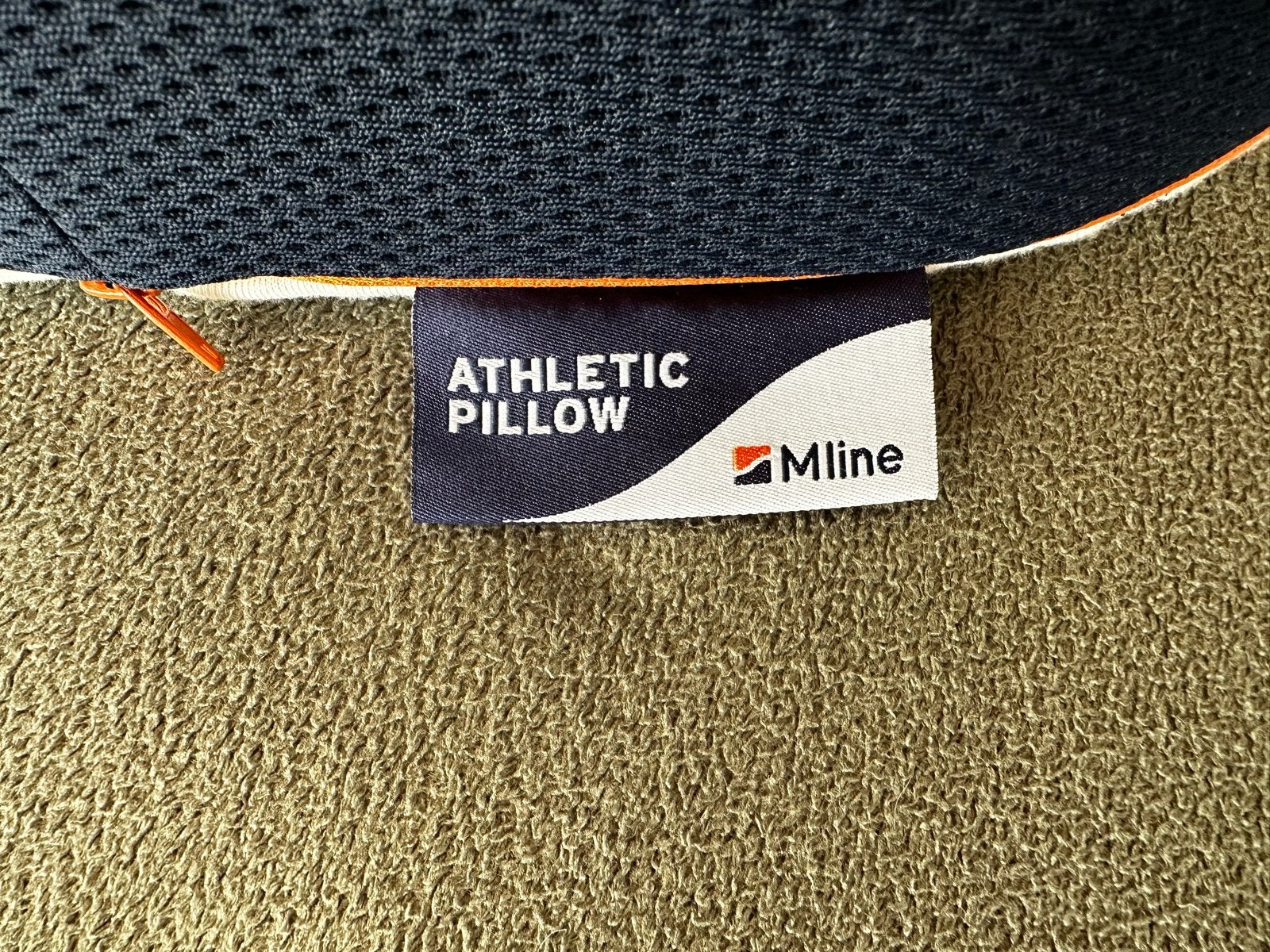 M line Athletic Pillow 50x36x12 met extra beschermhoes, Ophalen of Verzenden, Overige merken, Kussen, Nieuw