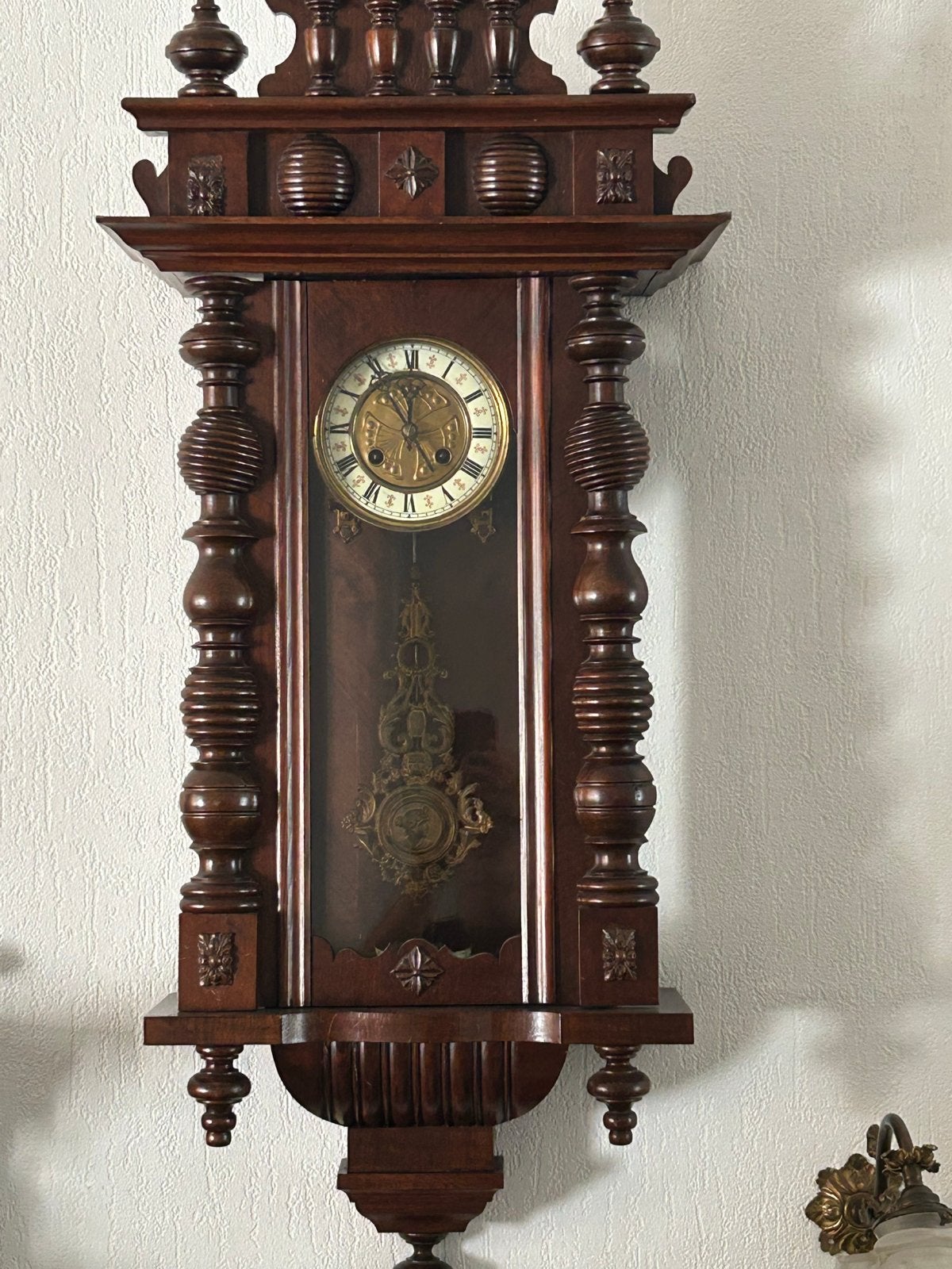 Antieke houten wandklok met slinger, Ophalen of Verzenden