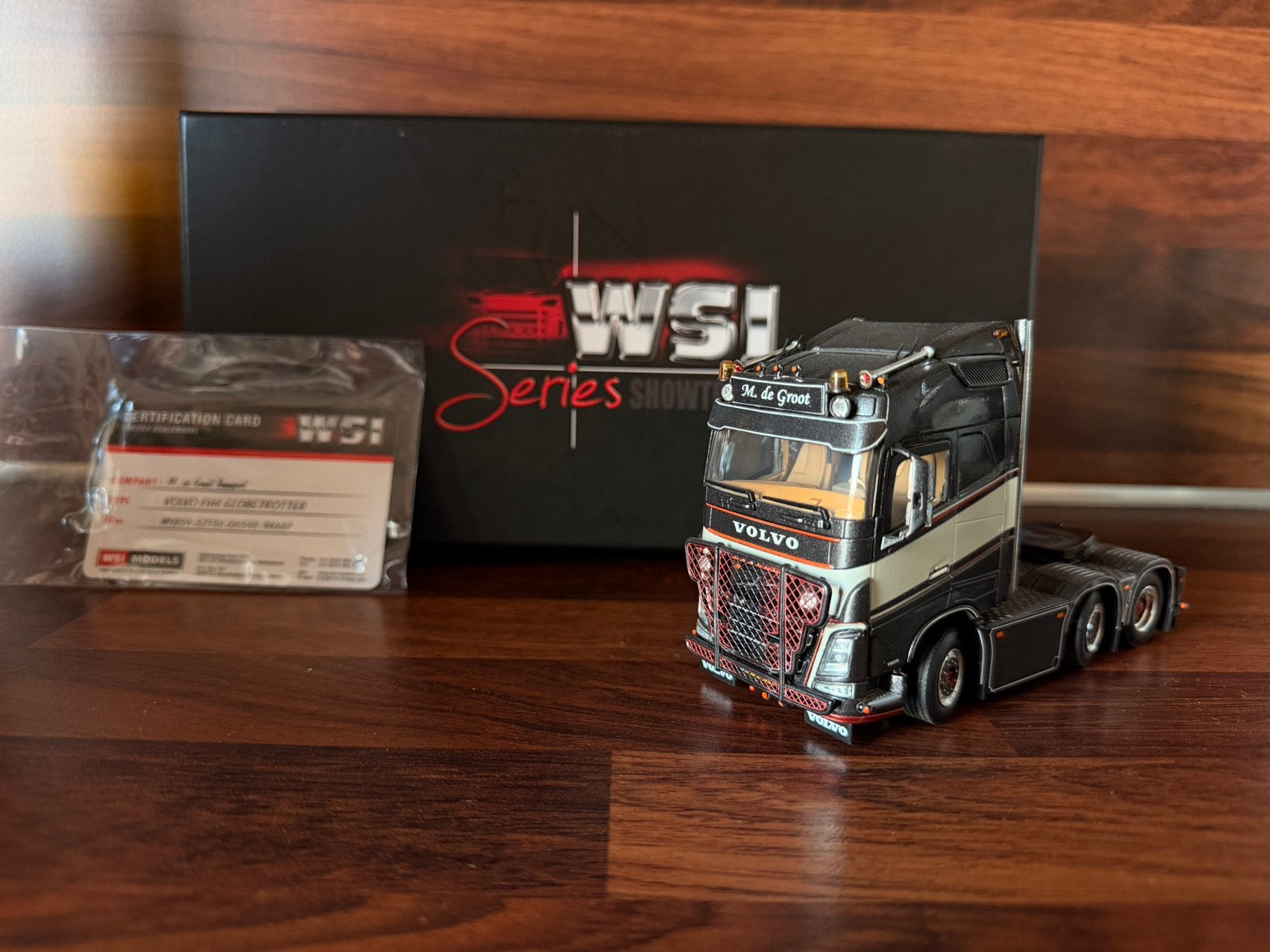 M. de Groot Volvo FH4 Wsi 1:50, Ophalen, Zo goed als nieuw, Bus of Vrachtwagen, Tekno