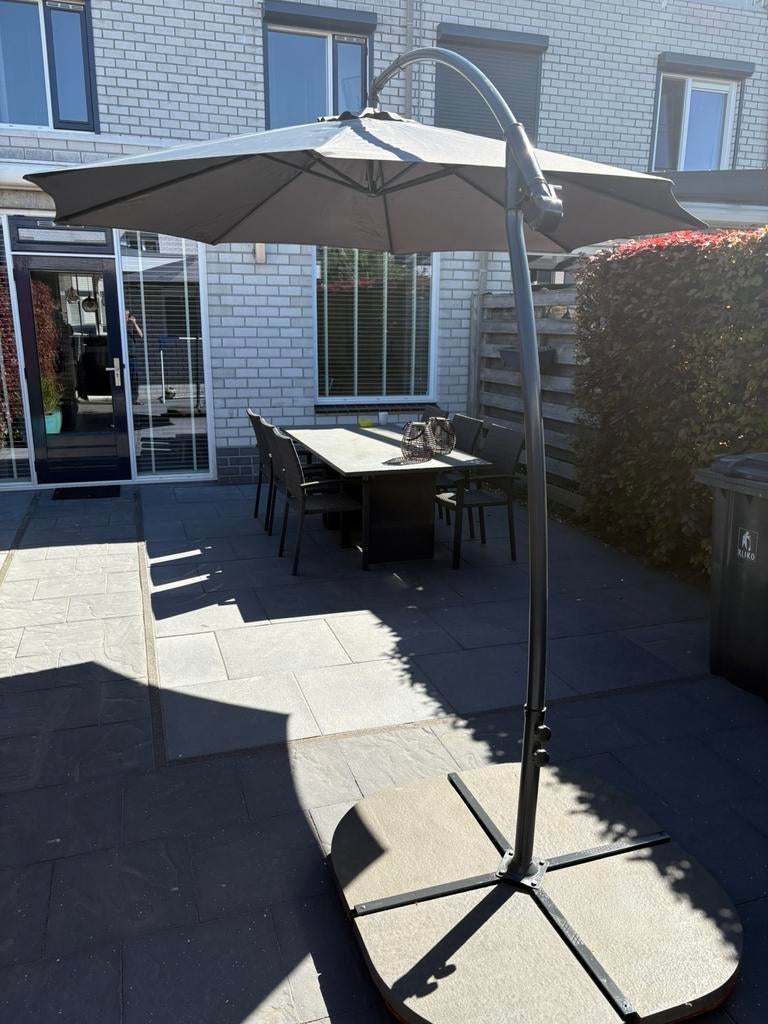 Verrijdbare zweefparasol incl. voet en tegels, Ophalen, Gebruikt, Zweefparasol, Verstelbaar