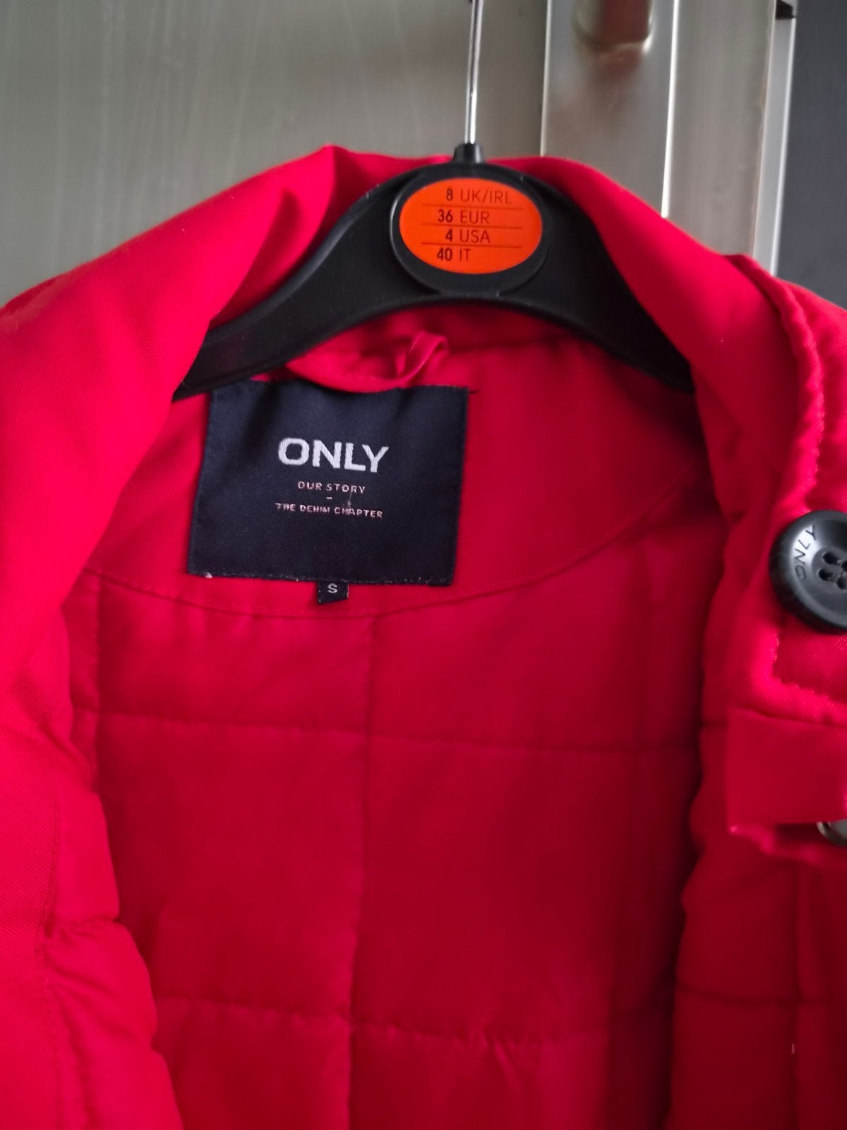 Rode Only winterjas met bontkraag - Maat S, Kleding | Dames, Jassen | Winter, Only, Ophalen of Verzenden, Zo goed als nieuw, Maat 36 (S)