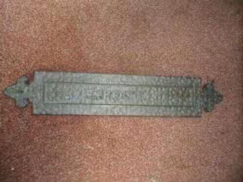 Brievenbusklep antiek - Messing - 650 gram - €35,=, Ophalen, Zo goed als nieuw, Overige materialen, Brievenbusklep