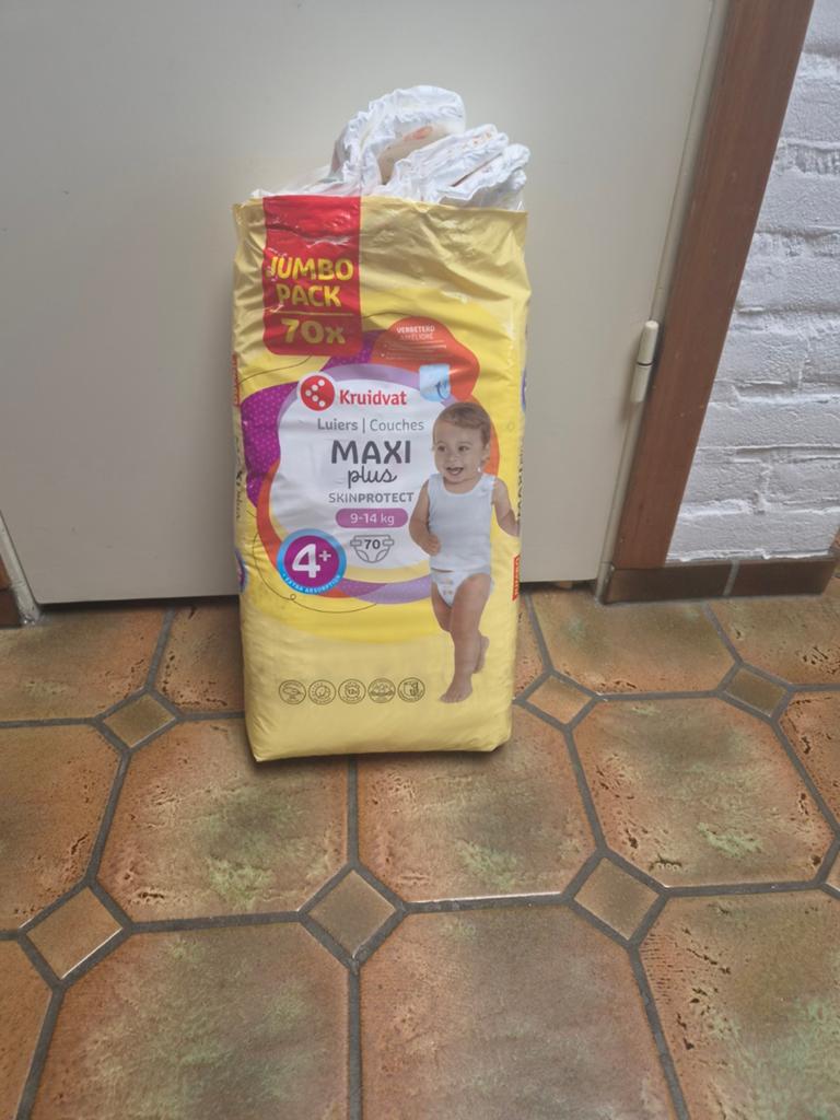 Kruidvat luiers maat 4+ (70 stuks) en maat 4 (7 stuks), Ophalen