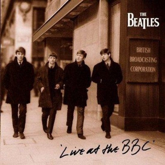The Beatles 2 Cd Box Live at The BBC., Cd's en Dvd's, Pop, Inclusief boekje, Ophalen of Verzenden, Zo goed als nieuw