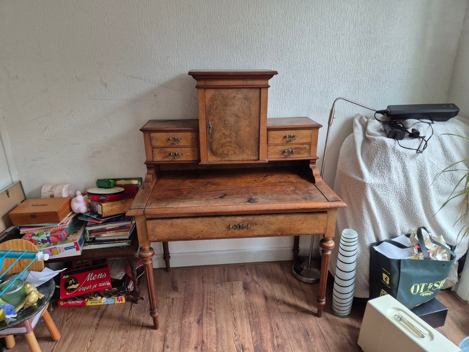 Antieke secretaire, Ophalen