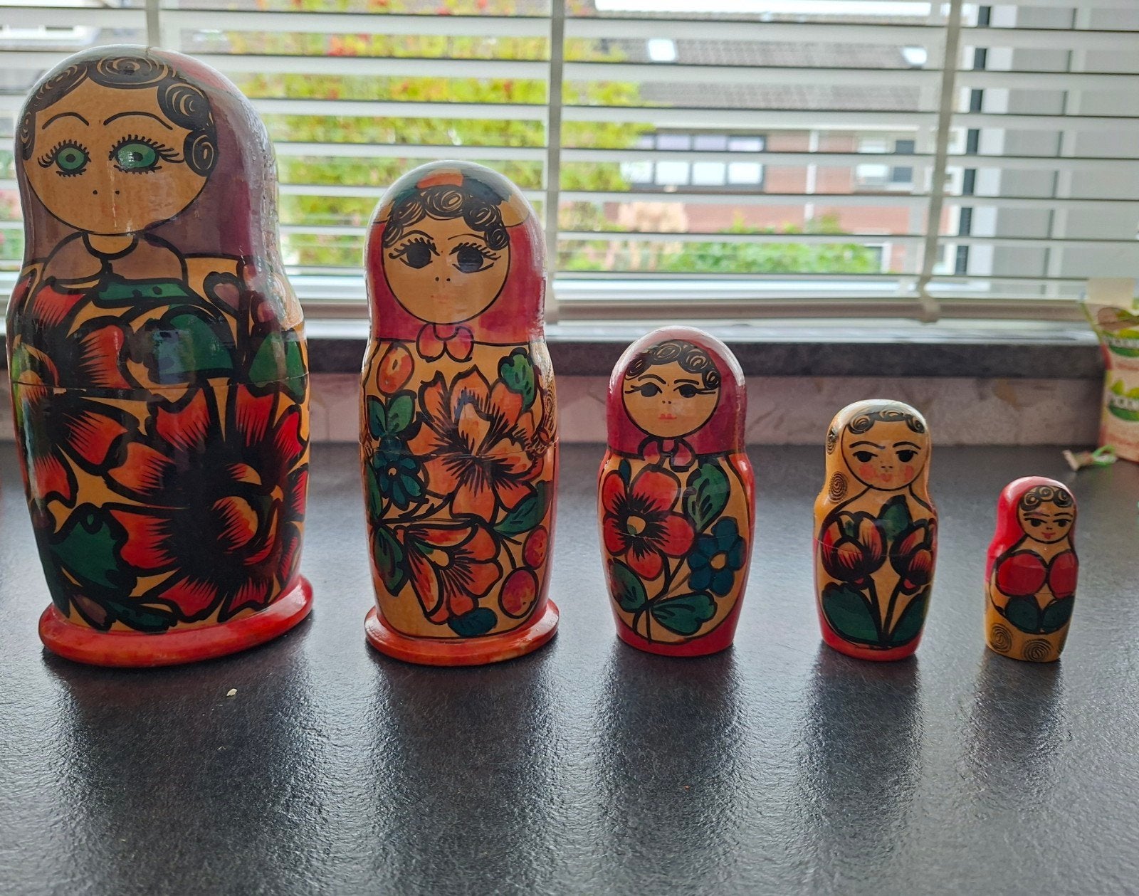 Set van 5 Russische Matroesjka poppen - Handgeschilderd, Verzamelen, Ophalen of Verzenden, Gebruikt, Pop