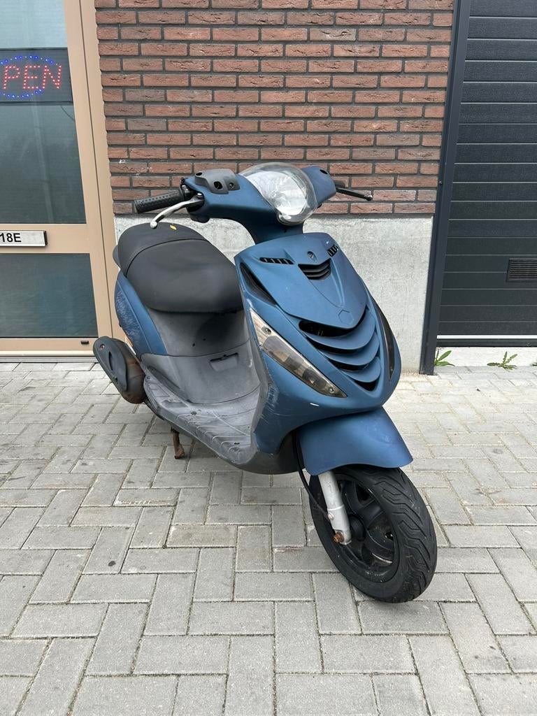 Piaggio Zip 50 Snor | Rijdt Goed | Kickstart | Scherpe Prijs, Fietsen en Brommers, Scooters | Piaggio, Gebruikt, Zip, Ophalen of Verzenden