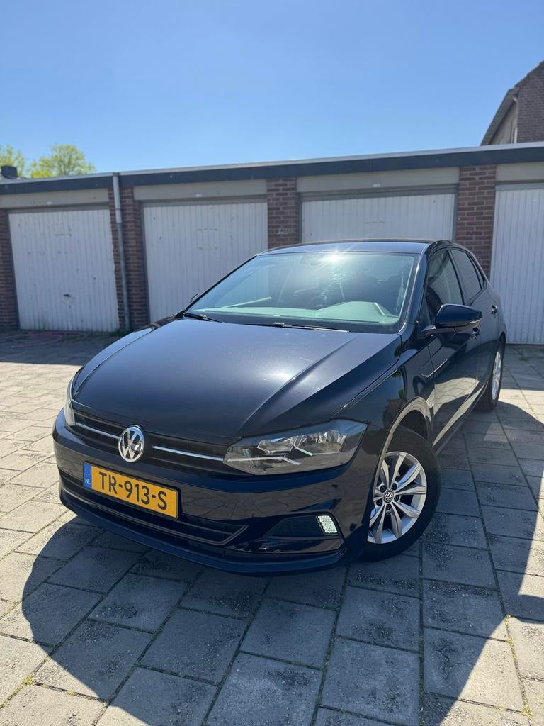 Volkswagen Polo 1.0 MPI I stoelverwarming I climate control, 1005 kg, Stof, Zwart, Handgeschakeld