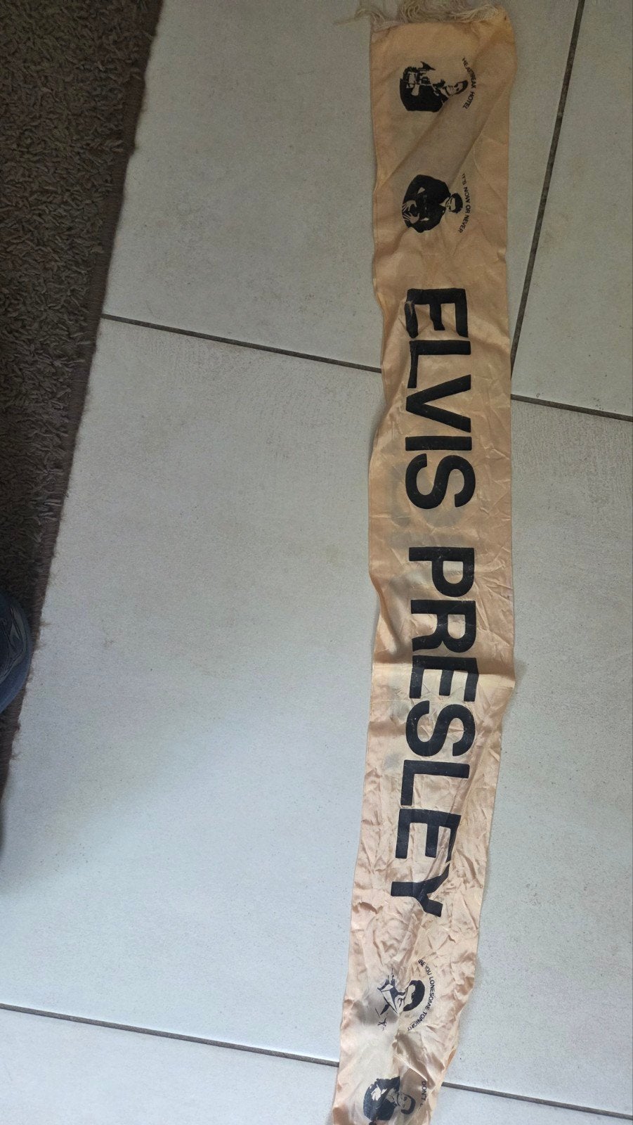 Vintage Elvis Presley Sjaal - The King Forever, Ophalen of Verzenden, Gebruikt, Kleding