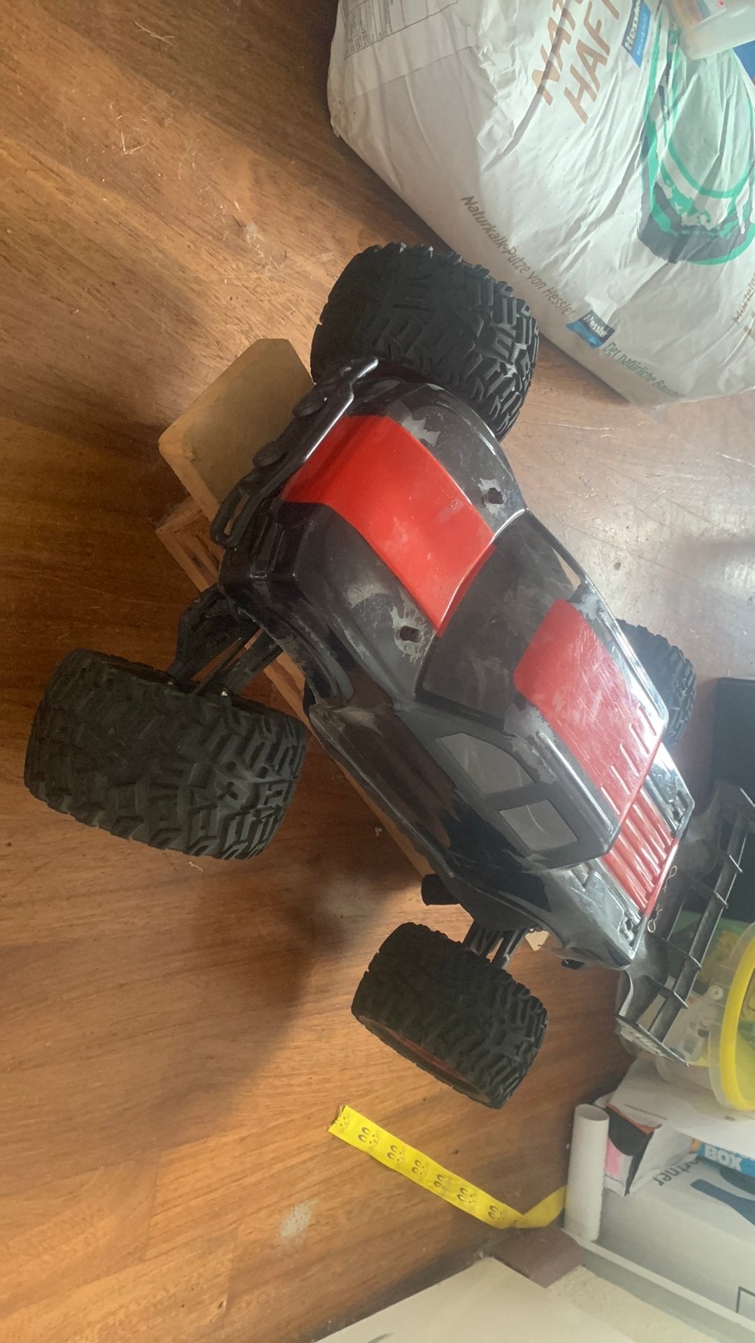 maverick quantum xt flux, Hobby en Vrije tijd, Modelbouw | Radiografisch | Auto's, Gebruikt, Auto offroad, Schaal 1:10, RTR (Ready to Run)
