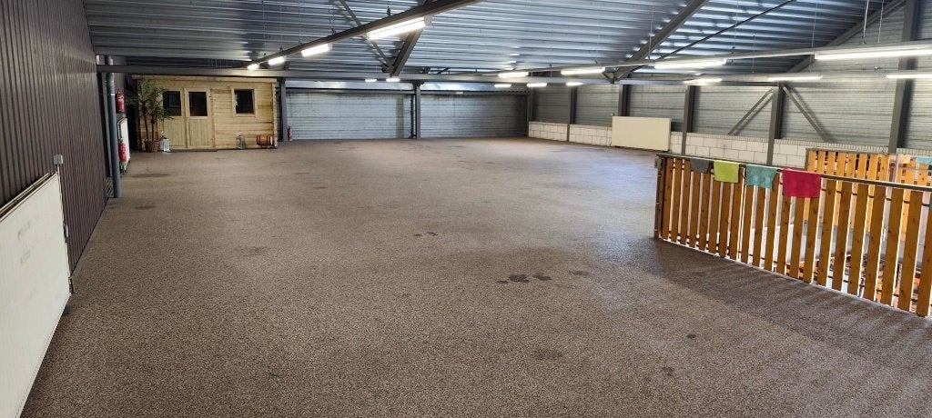 Showroom/Bedrijfsruimte te huur, Zakelijke goederen, Bedrijfs Onroerend goed, 400 m², Huur, Bedrijfsruimte