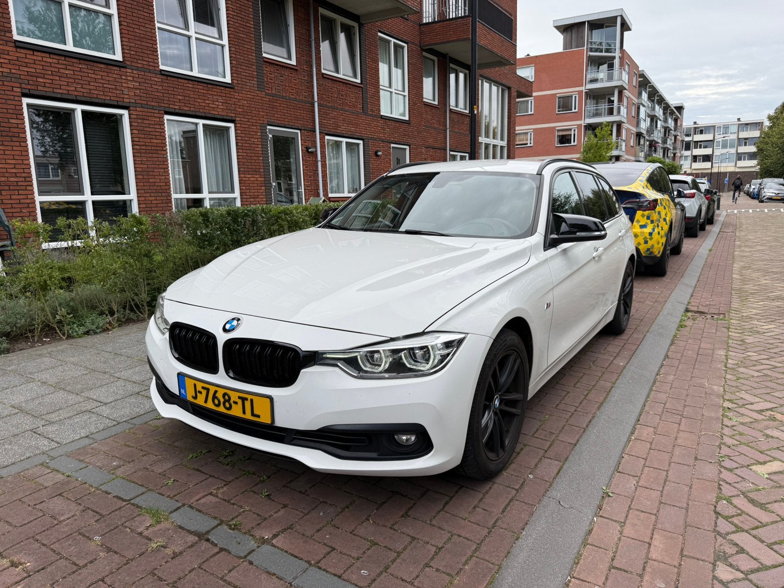 BMW 3-Serie 1.5 318I Touring 2016 Wit, Automaat, 1465 kg, Wit, Stationwagon