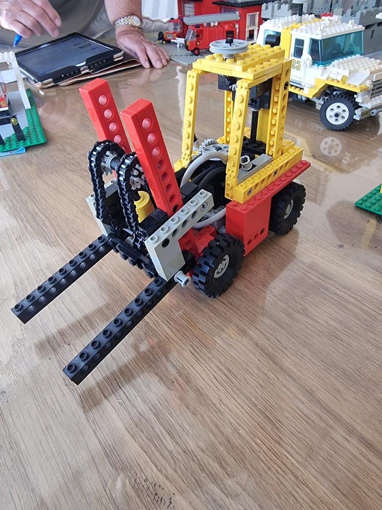 Heftruck technic lego, Ophalen, Zo goed als nieuw