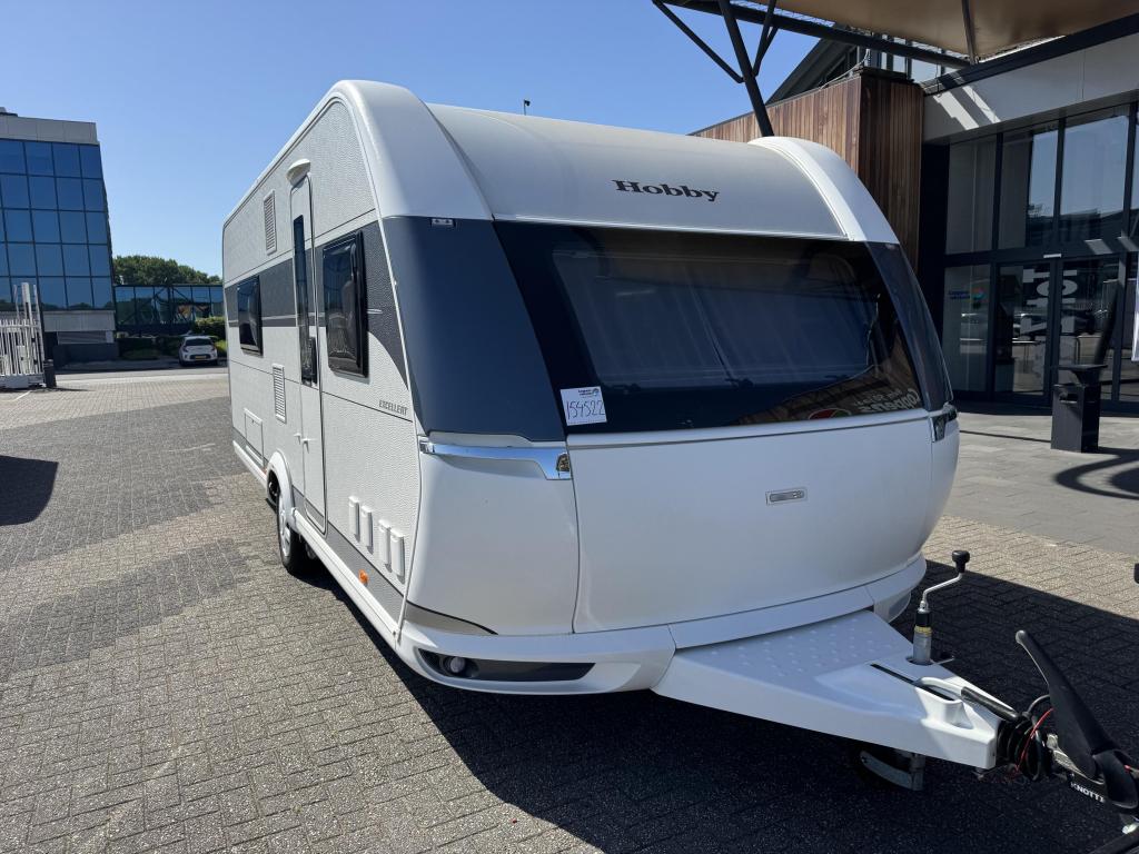Hobby Excellent 560 WFU 2023 NIEUWE TENT + MOVER!, Caravans en Kamperen, Standaardzit, Hobby, Schokbreker, Bedrijf