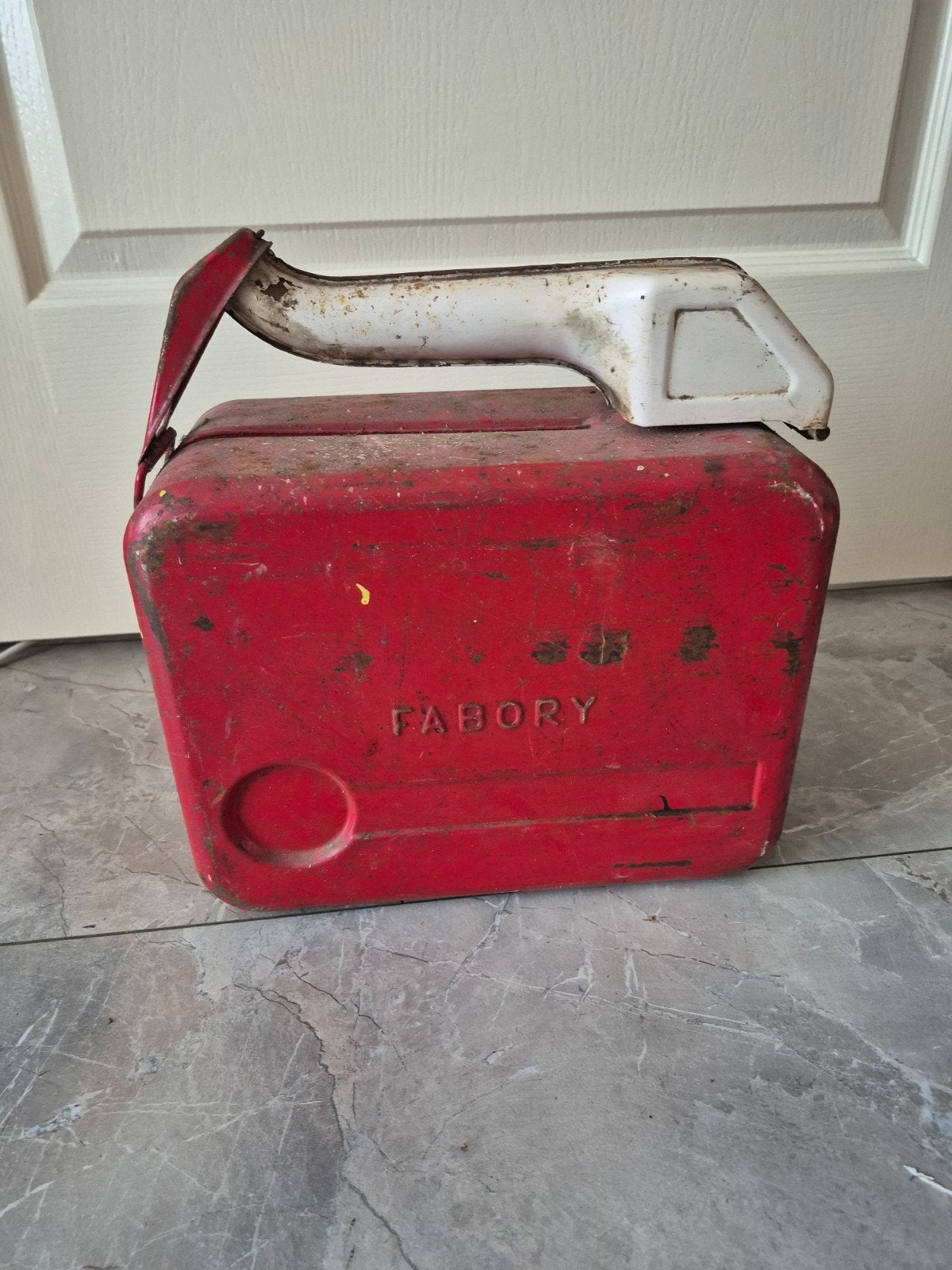 vintage fabory metalen jerrycan, Ophalen