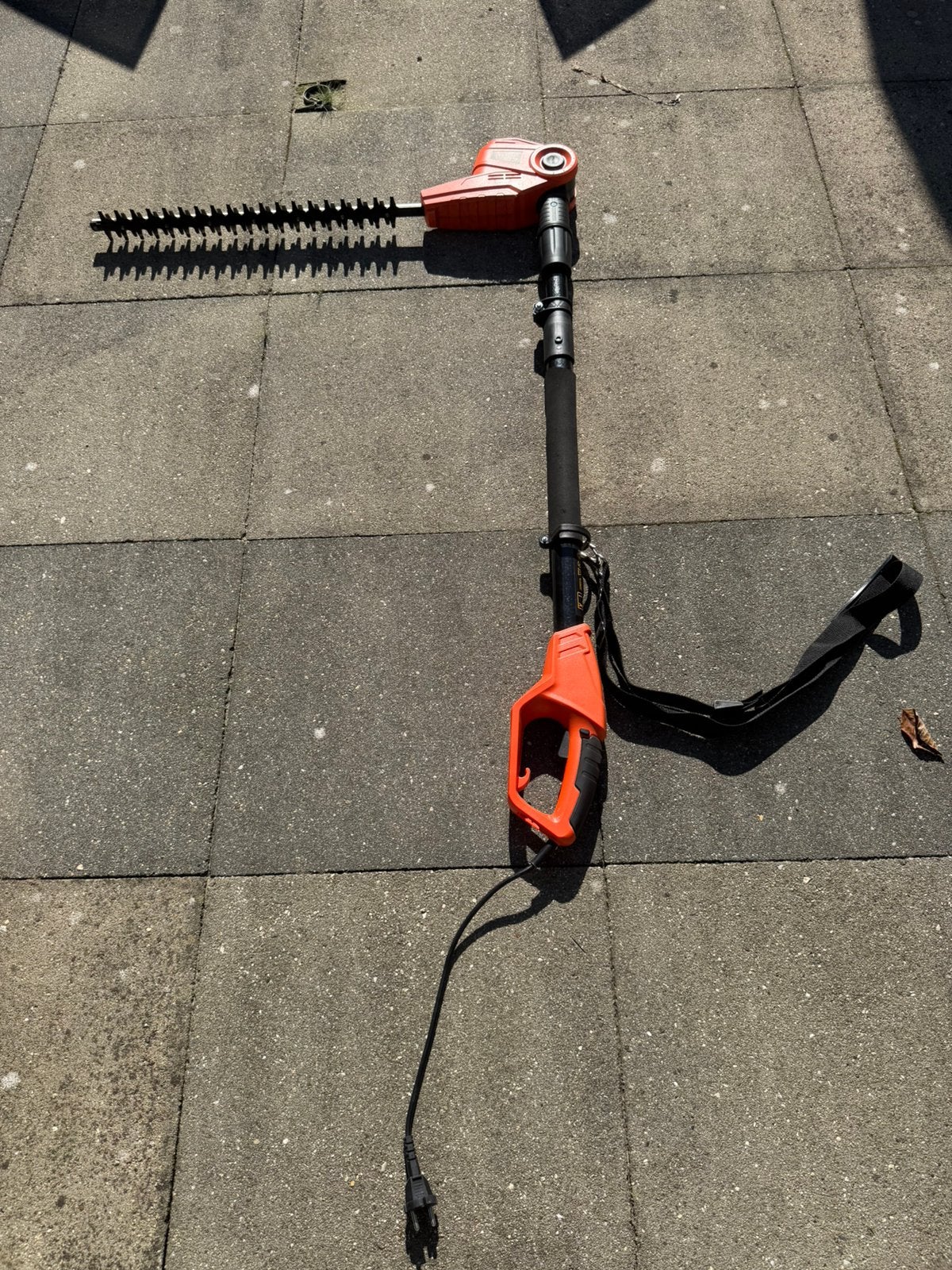 Black and Decker heggenschaar op steel, Ophalen, Gebruikt, Elektrisch, Black & Decker