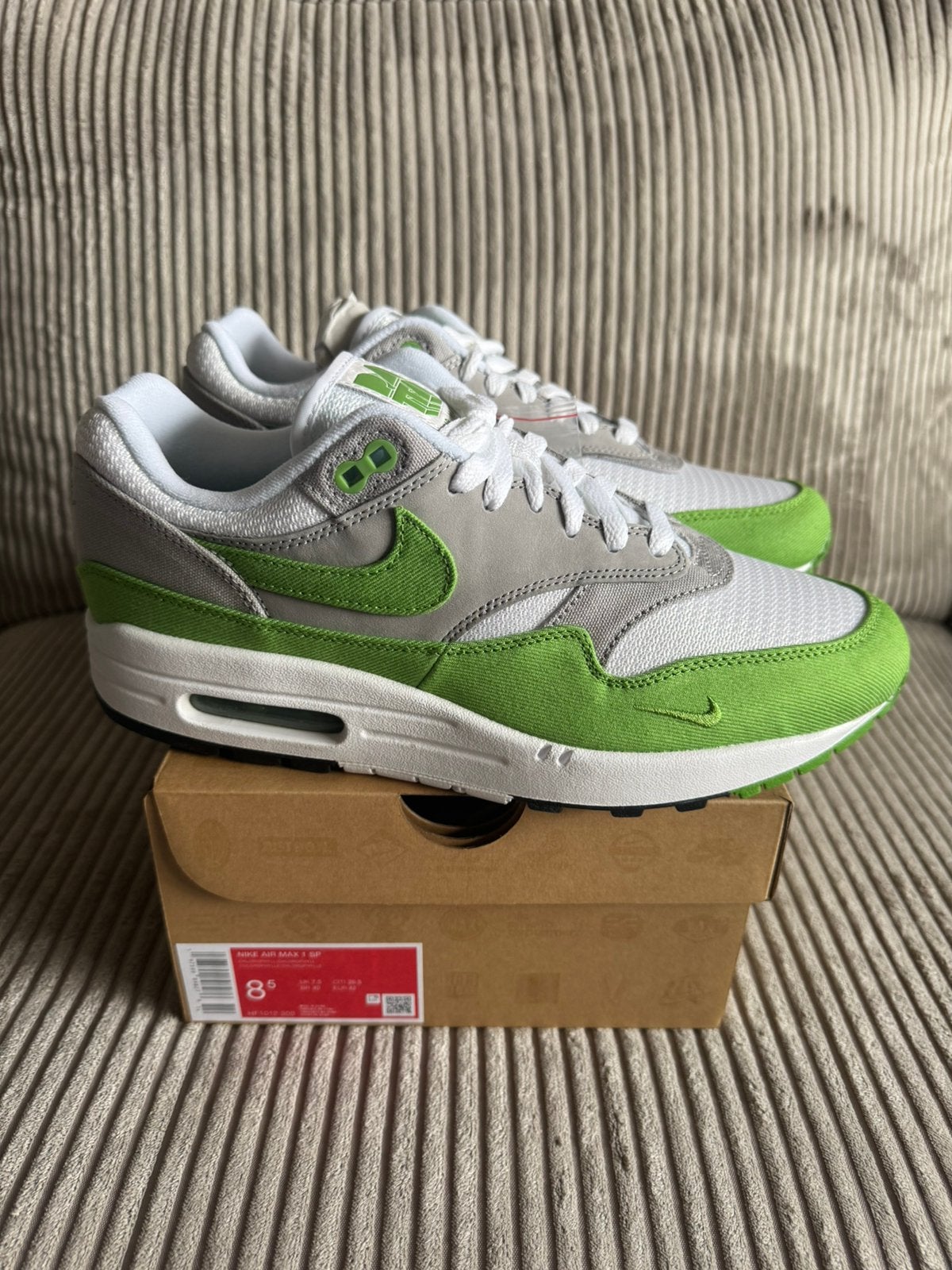 Nike air max 1 chlorophyl patta 42, yeezy woei supreme, Wit, Nieuw, Ophalen of Verzenden, Sneakers of Gympen