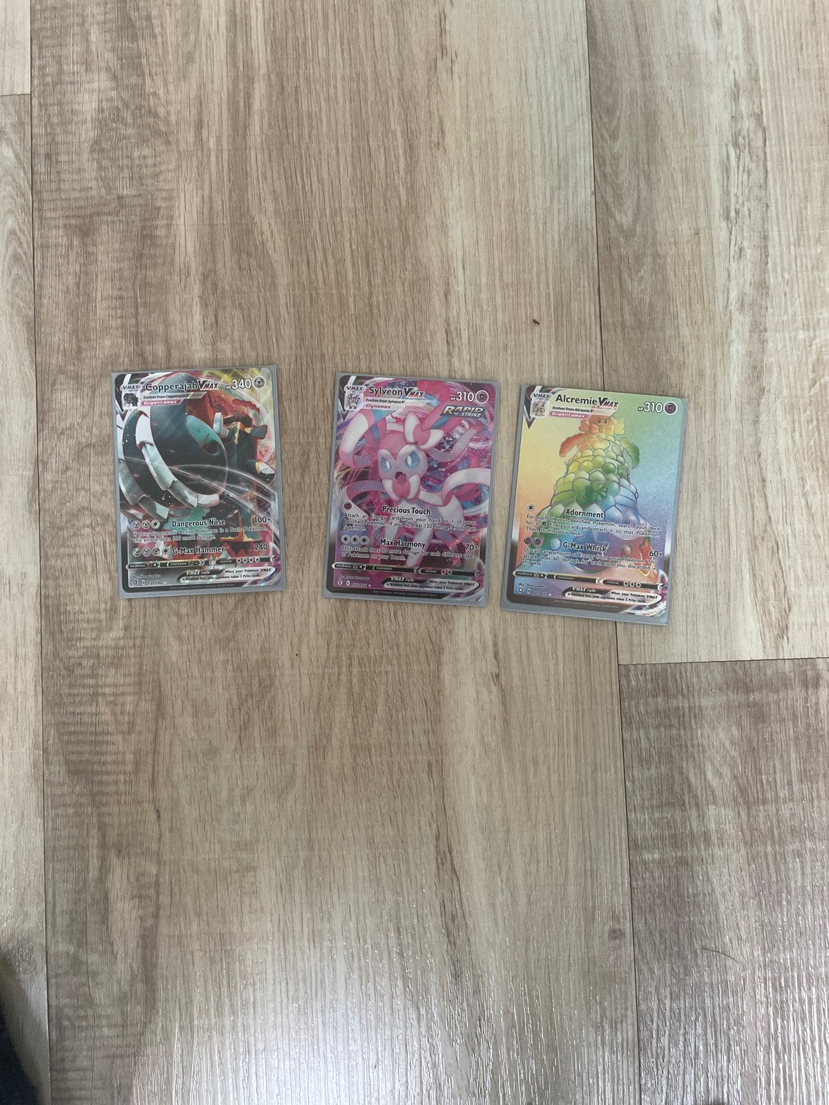 Pokémon VMAX kaarten: Copperajah, Sylveon, Alcremie, Ophalen, Zo goed als nieuw, Meerdere kaarten, Foil