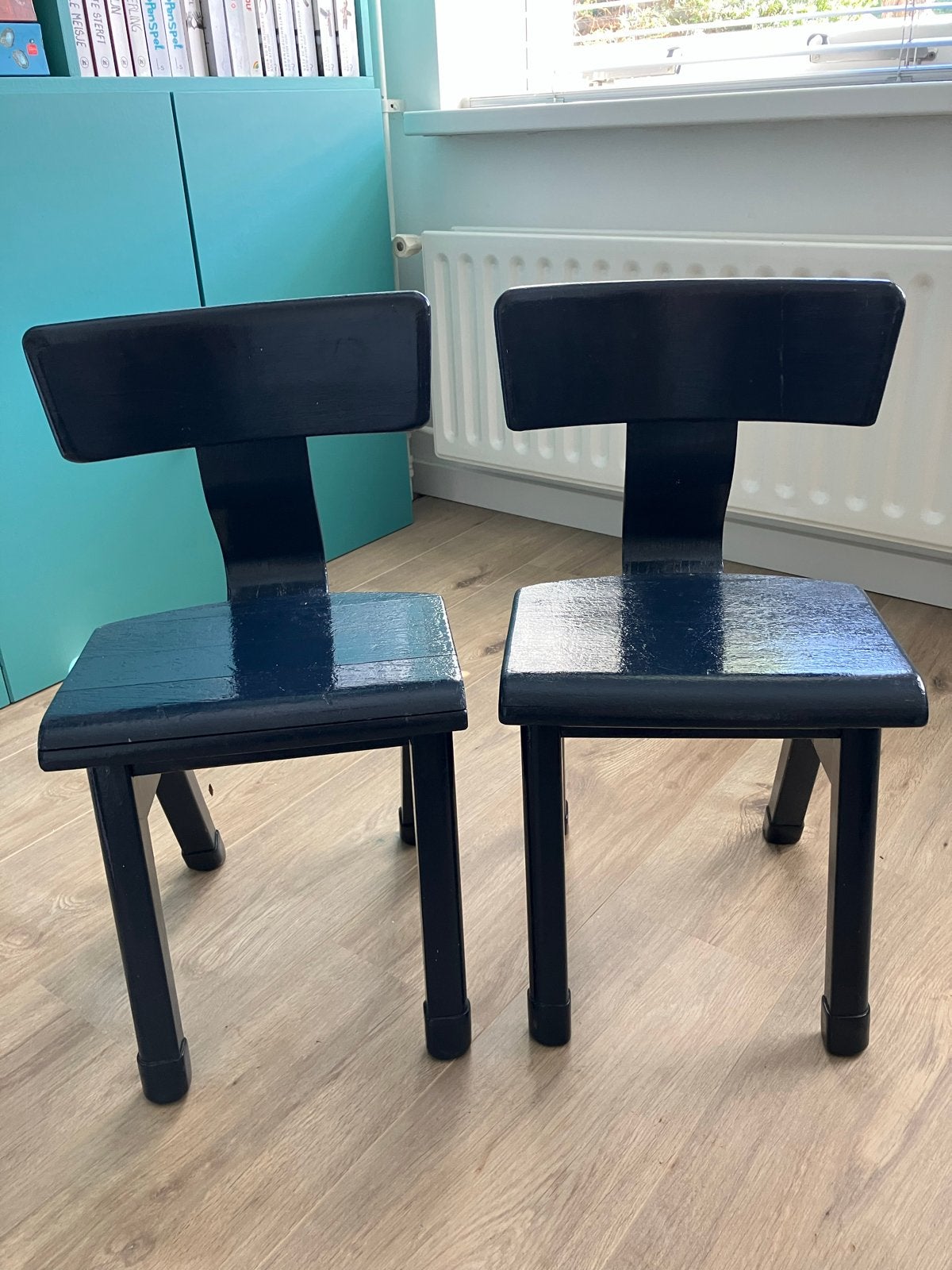 Twee donkerblauwe kinderstoeltjes, Kinderen en Baby's, Ophalen, Gebruikt, Overige typen