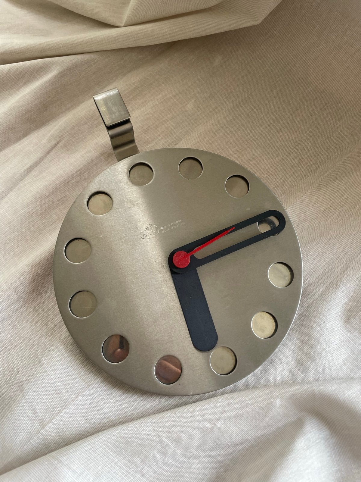 Rösle Klok - Gebruikt maar nog mooi, Analoog, Werkt op batterijen, Ophalen of Verzenden, Zilver