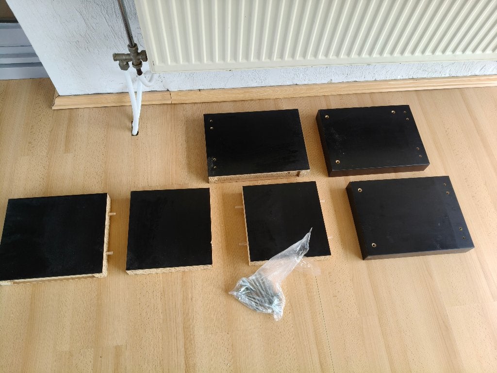 Zwarte Lack zig zag boekenplank (gebruikt), Ophalen of Verzenden, Gebruikt