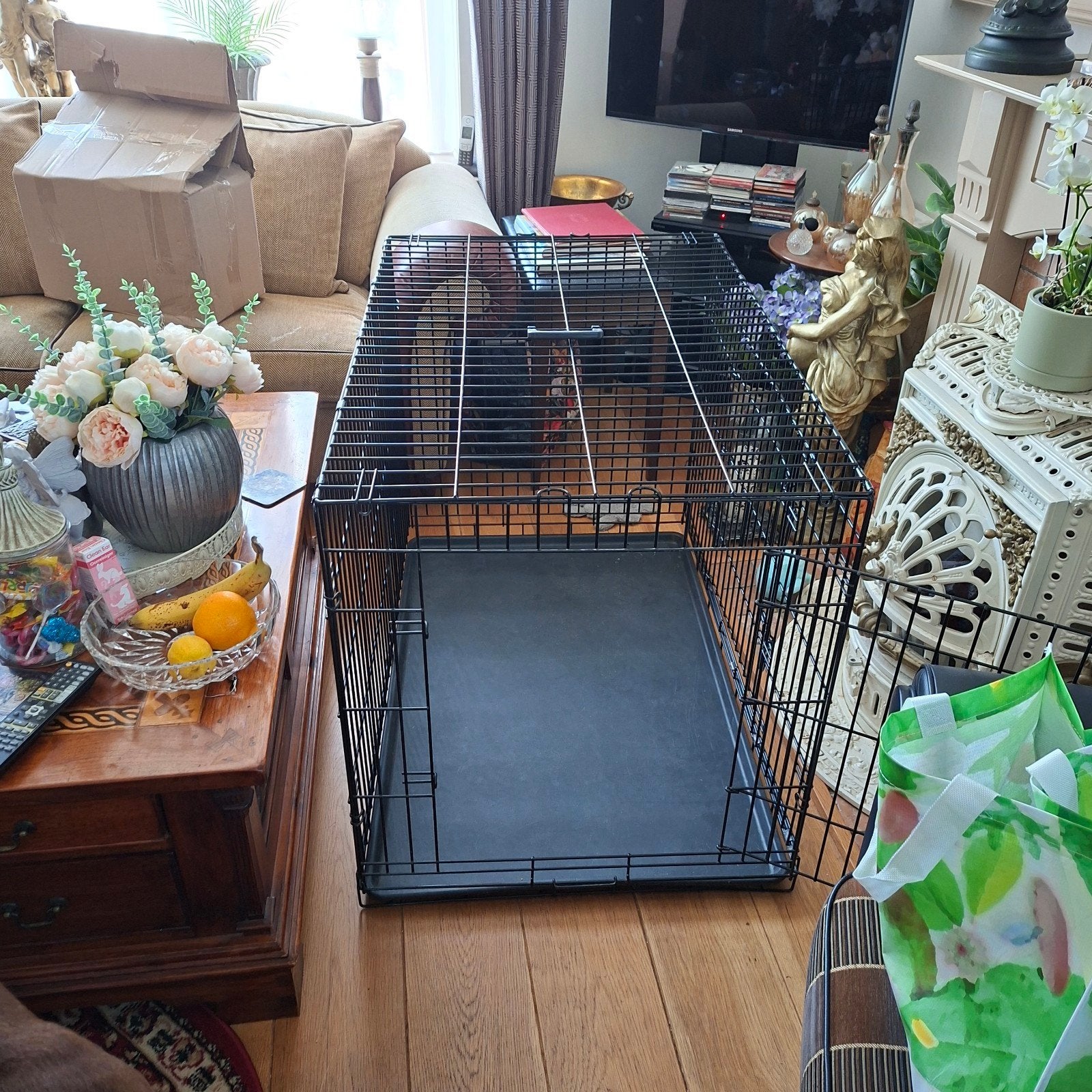 grote honden bench,  met voor en zij deur,, Ophalen, Zo goed als nieuw