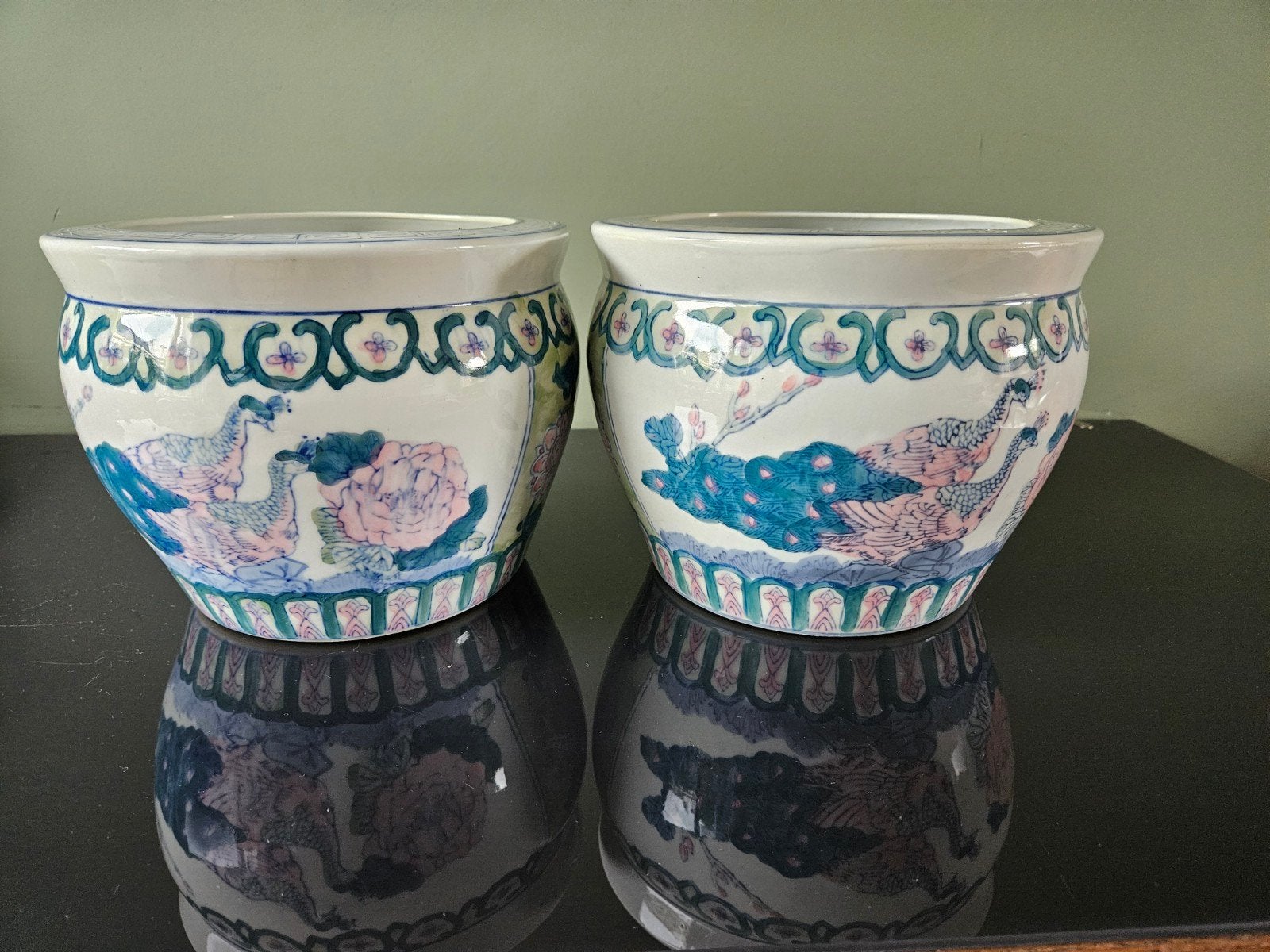 Set van 2 Chinese bloempotten met pauwen en bloemen, Tuin en Terras, Rond, Ophalen of Verzenden, Zo goed als nieuw, Aardewerk