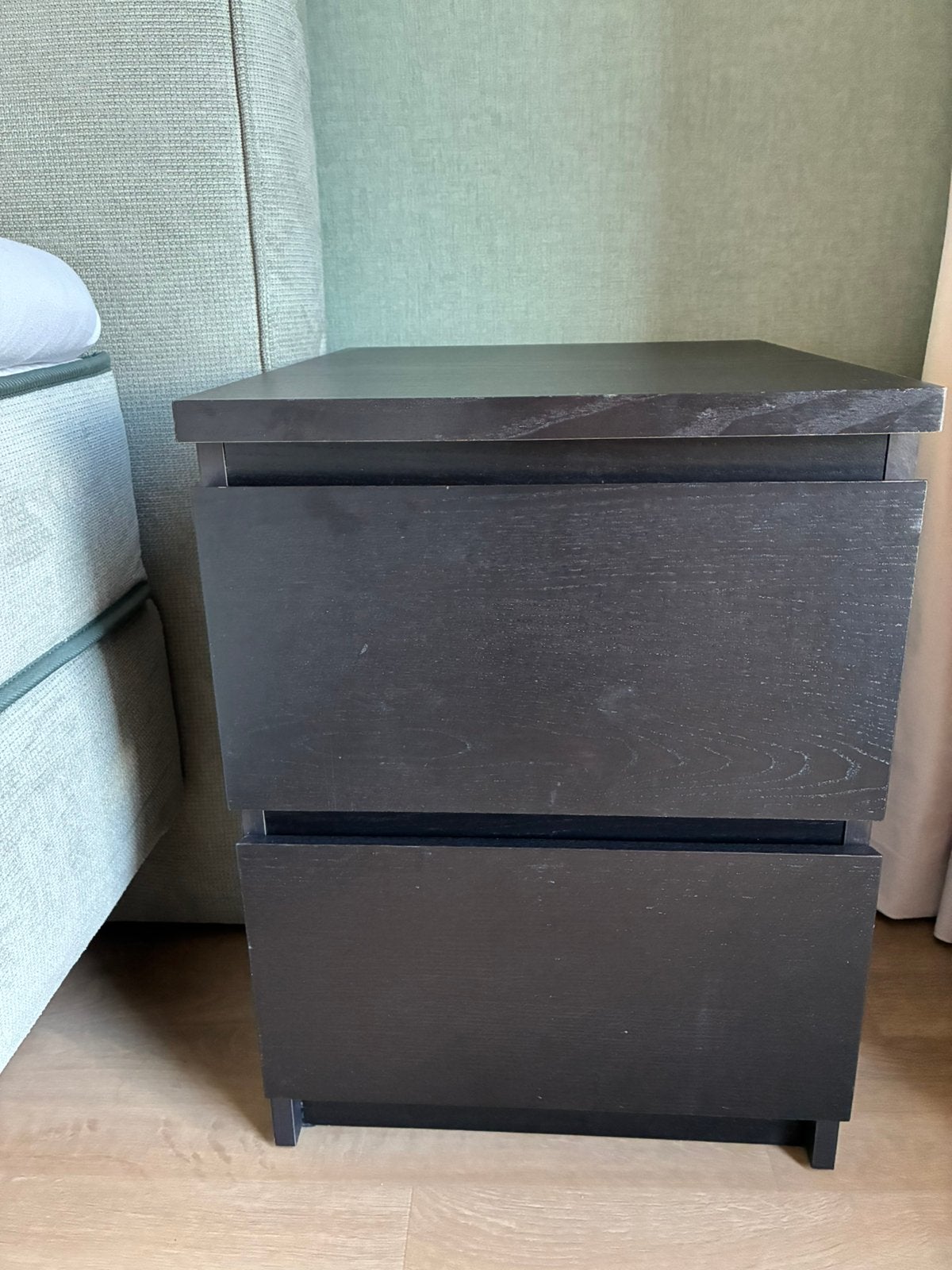 Ikea MALM nachtkastje zwart, Ophalen, Gebruikt, Minder dan 45 cm, Minder dan 55 cm