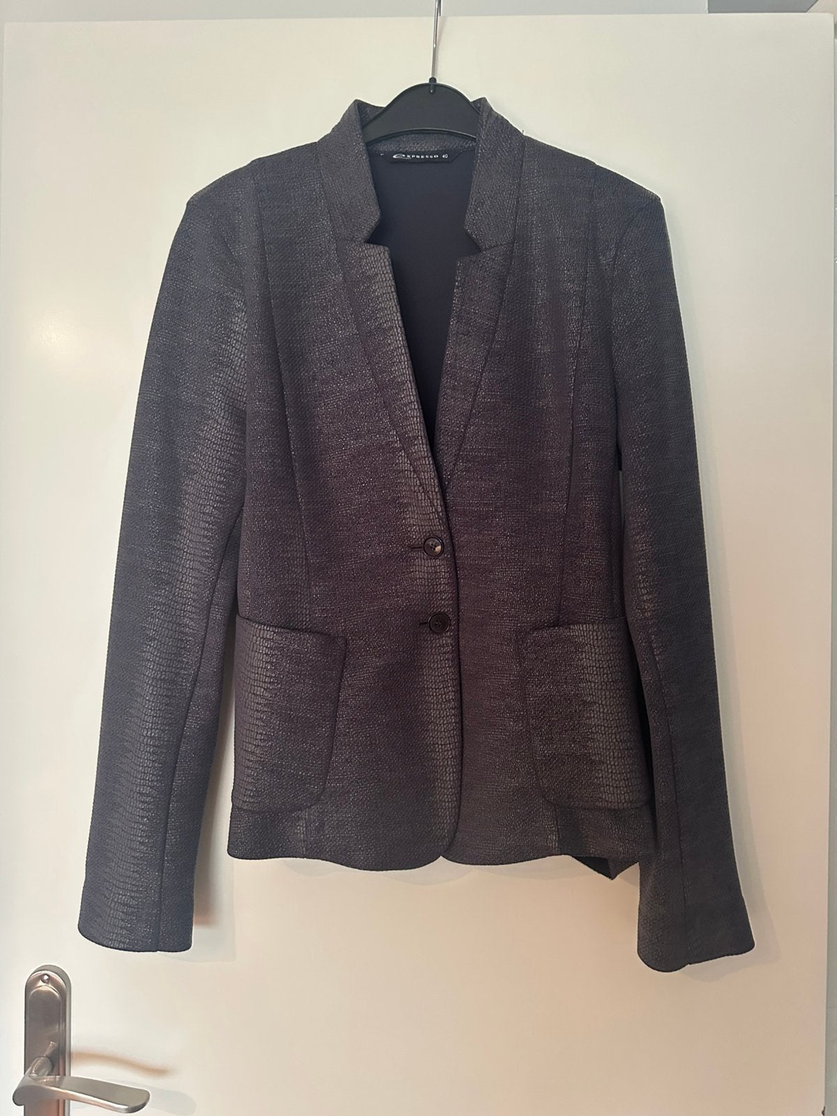 Colbertje Expresso maat 40, Kleding | Dames, Ophalen of Verzenden, Zo goed als nieuw, Maat 38/40 (M), Grijs