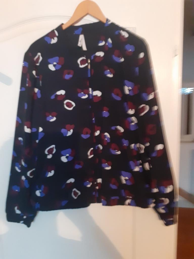 BOMBER JAS/JACK MAAT 40 GEVOERD, Maat 38/40 (M), Zwart, Ophalen of Verzenden, Zo goed als nieuw
