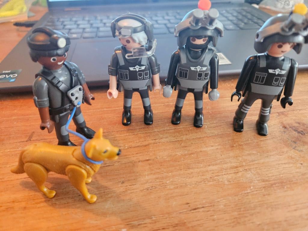 Playmobil Arrestatieteam met hond 5565, Kinderen en Baby's, Speelgoed | Playmobil, Ophalen of Verzenden, Zo goed als nieuw, Complete set