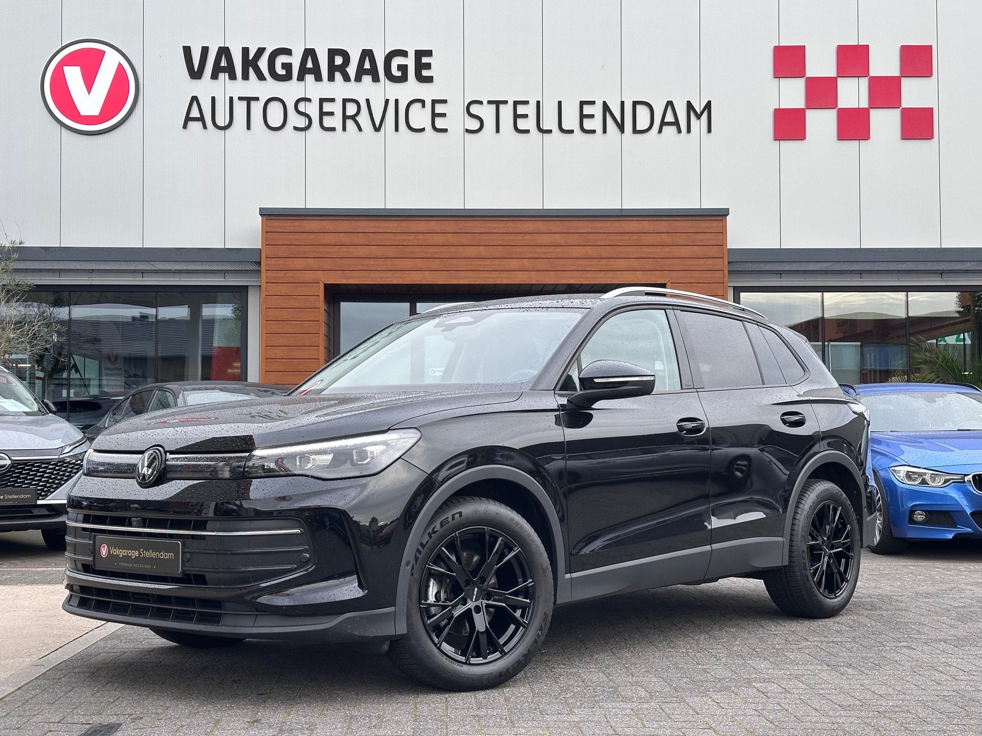 Volkswagen TIGUAN 1.5 eTSI DSG|360 Camera|Elektrische Trek, Auto's, Dealer onderhouden, Euro 6, 4 cilinders, Leder en Stof