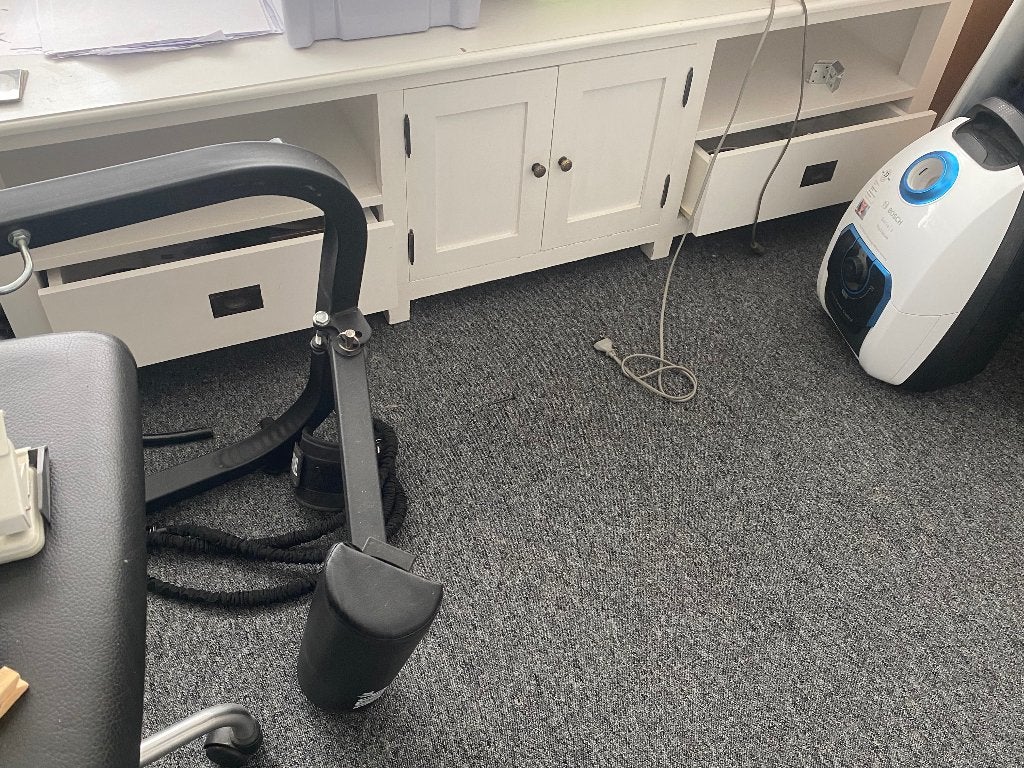 Tv kastje, Ophalen, Gebruikt, 150 tot 200 cm, Minder dan 100 cm