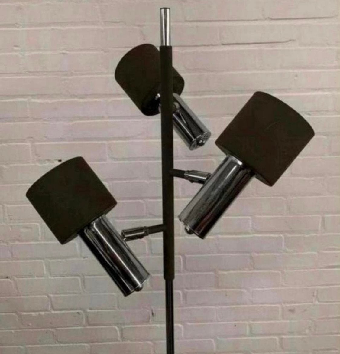Vloerlamp vintage OMI in de jaren 60 ontworpen Koch en Lowy., Verzenden