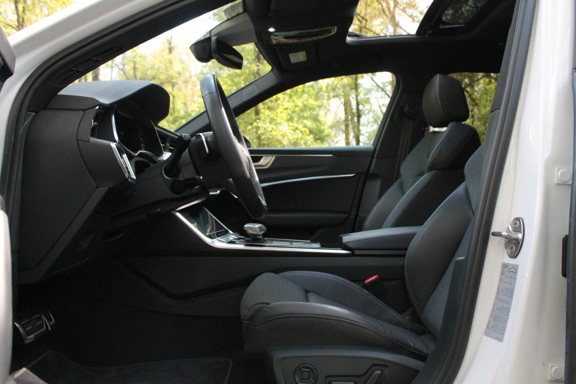 Audi A6 Avant 55 TFSI e quattro Pro S-Line | Pano | Trekhaak, Automaat, 12 maanden, Gebruikt, 4 cilinders