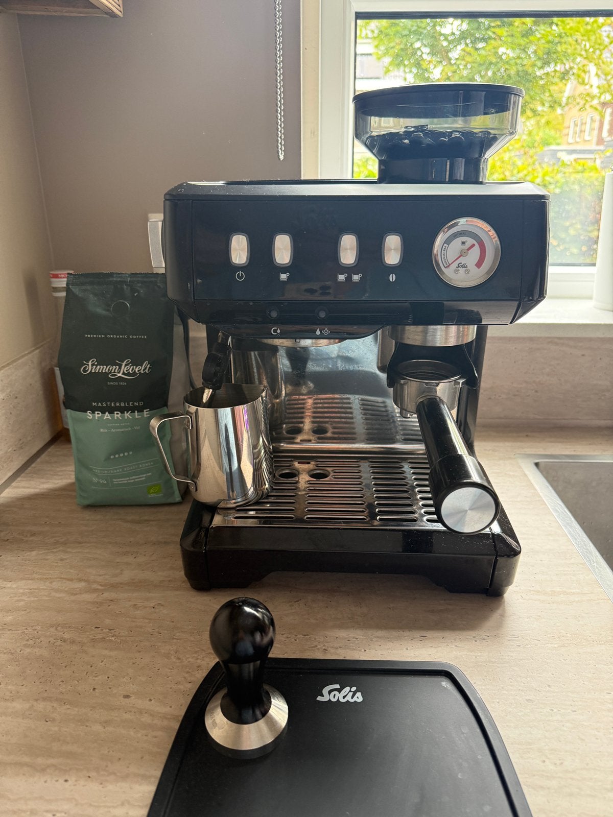Solis grind & infuse compact koffiemachine, Ophalen of Verzenden, Zo goed als nieuw, Koffiemachine