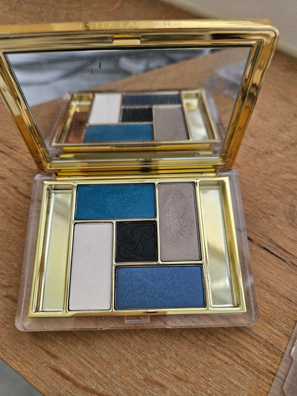 Estee Lauder ogenschaduw pallette tester, Sieraden, Tassen en Uiterlijk, Uiterlijk | Cosmetica en Make-up, Ophalen, Ogen