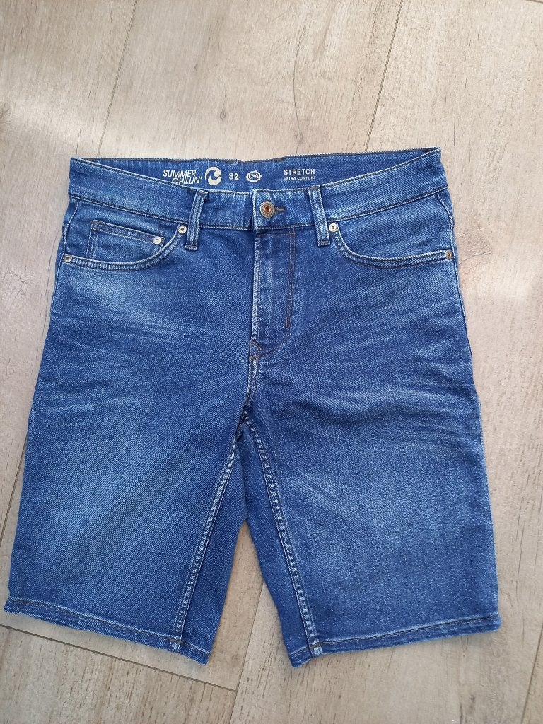 KORTE BLAUWE SPIJKERBROEK, Blauw, W32 (confectie 46) of kleiner, Ophalen of Verzenden, Zo goed als nieuw
