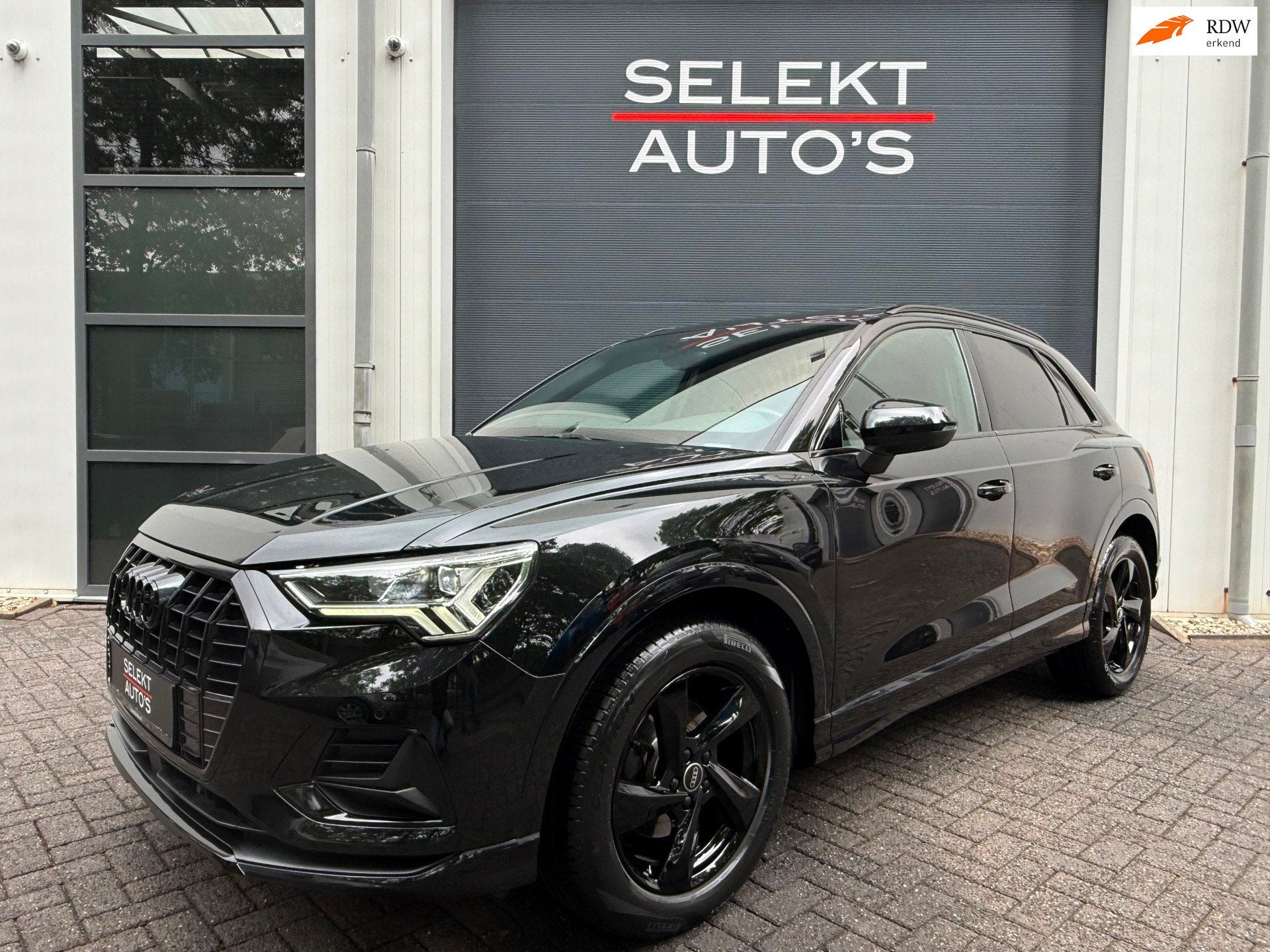 Audi Q3 35 TFSI Pro Line 150 Pk Automaat Pano/Climate/Cruise, 15 km/l, Zwart, 4 cilinders, 150 pk