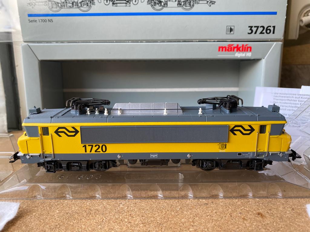 Marklin loc serie 1700 NS  37261, Hobby en Vrije tijd, Modeltreinen | H0, Wisselstroom, Locomotief, Nieuw, Ophalen of Verzenden