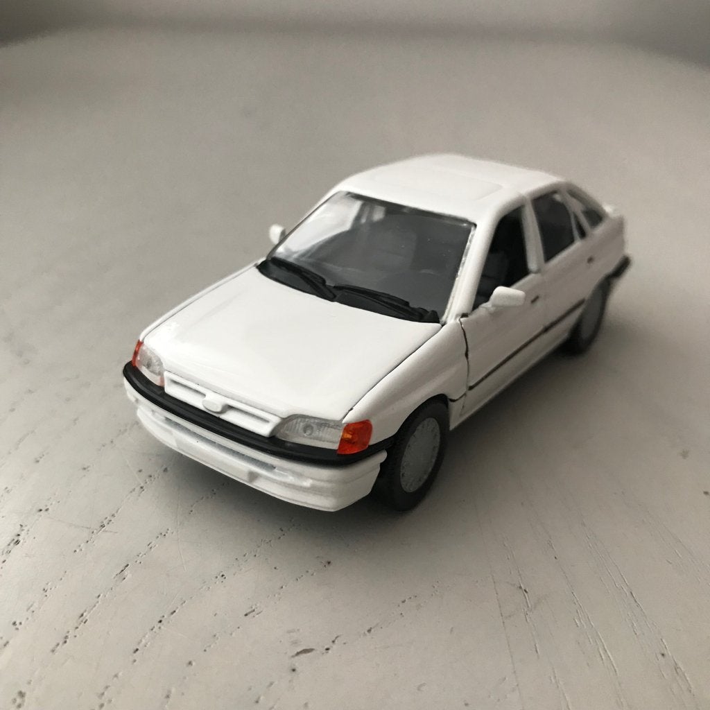 Ford Escort MK5a van Schabak 1:43, Hobby en Vrije tijd, Ophalen of Verzenden, Zo goed als nieuw, Auto, Overige merken