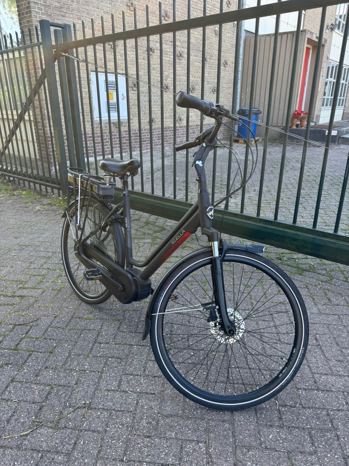 Nette Stella Vicenza Bosch 8-versnellingen 28-inch, Fietsen en Brommers, Elektrische fietsen, 51 tot 55 cm, Ophalen, Zo goed als nieuw