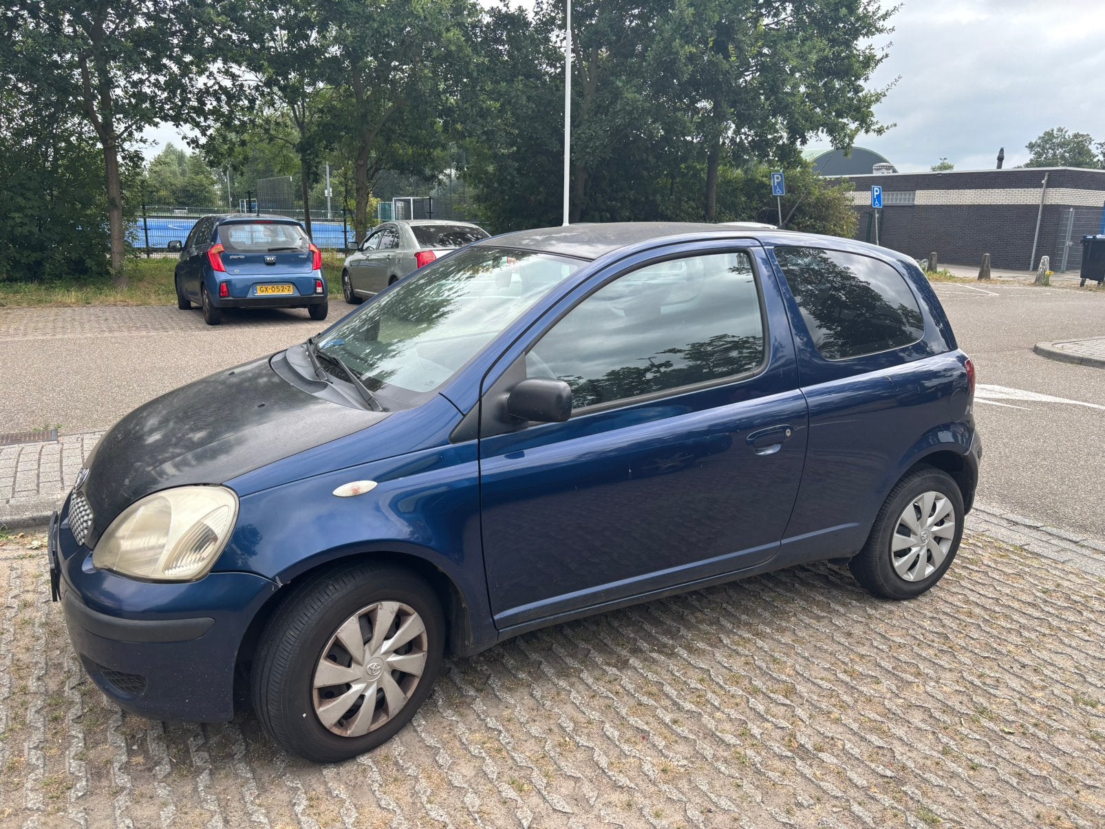 Toyota Yaris 1.0 16V Vvti 3DR 2004 Blauw, 31 €/maand, 4 cilinders, 855 kg, Origineel Nederlands