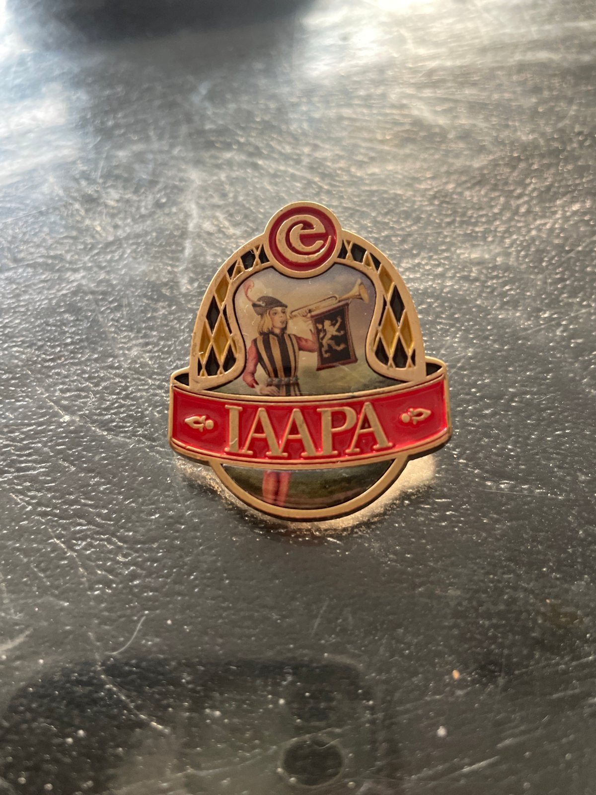 IAAPA pin Efteling, Ophalen of Verzenden, Gebruikt, Figuurtje, Speldje of Pin