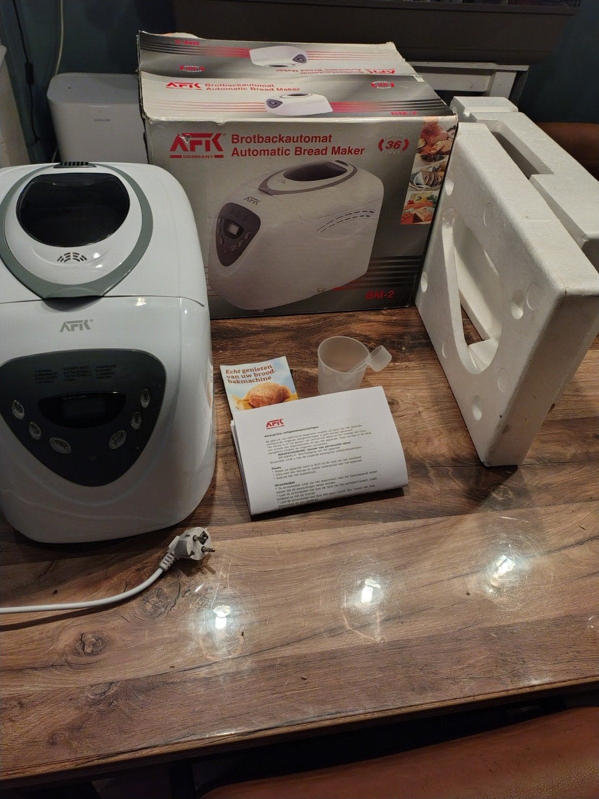 Nieuw en ongebruikt AFK BM-2 broodbakmachine, Witgoed en Apparatuur, Ophalen of Verzenden, Nieuw, Met timer, Kijkvenster