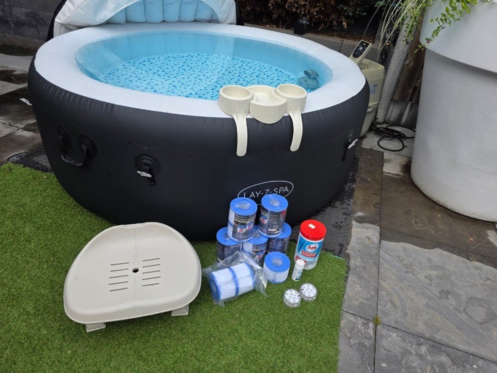 Lazy-Z-Spa Miami jacuzzi compleet + veel extra’s, Ophalen of Verzenden, Gebruikt, Filter, Opblaasbaar